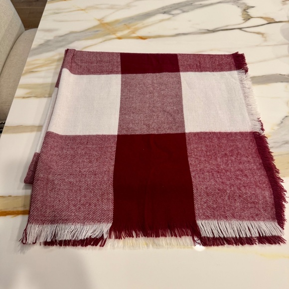 Ivanka Trump Burgundy & White Blanket Scarf w/Fringe - Picture 5 of 11